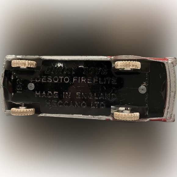 Dinky Toys 192 De Soto Fireflite (with windows). - Picture 4 of 5
